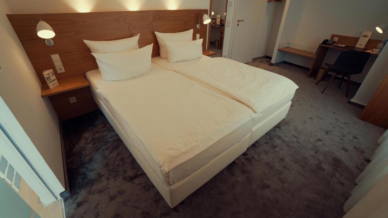 Hotel Adler Asperg Ngoại thất bức ảnh