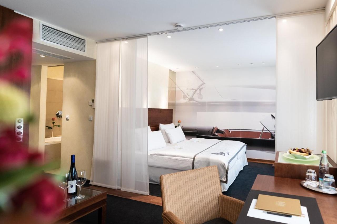 Hotel Adler Asperg Ngoại thất bức ảnh