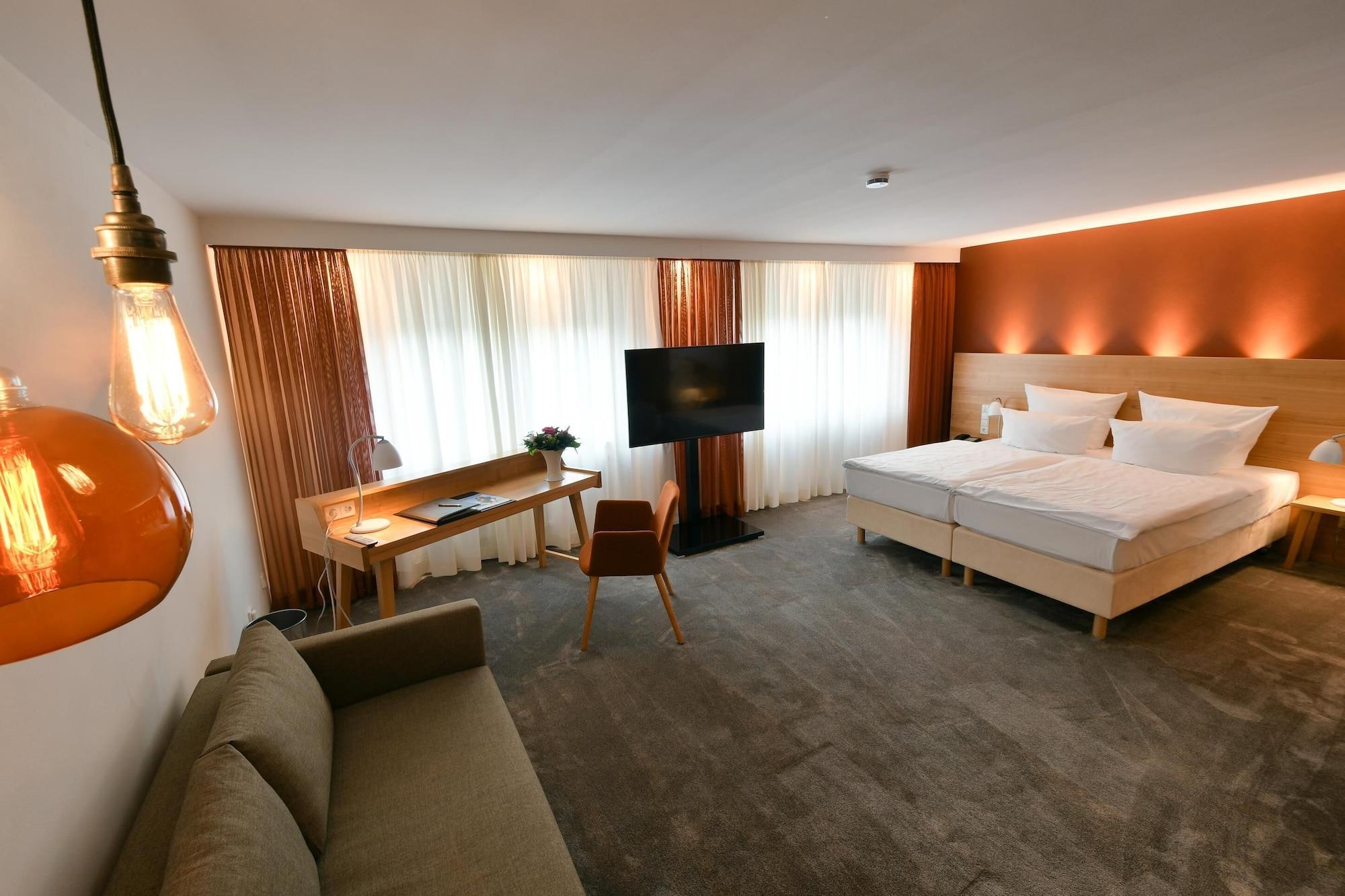 Hotel Adler Asperg Ngoại thất bức ảnh
