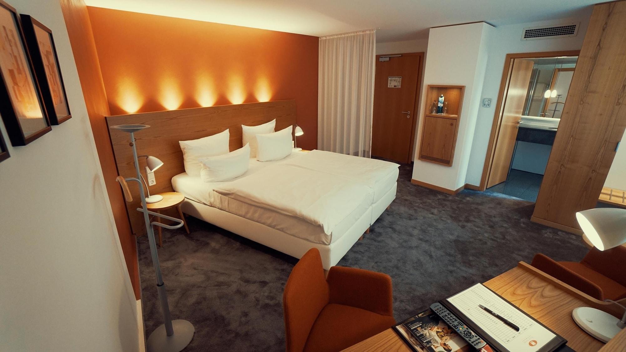 Hotel Adler Asperg Ngoại thất bức ảnh