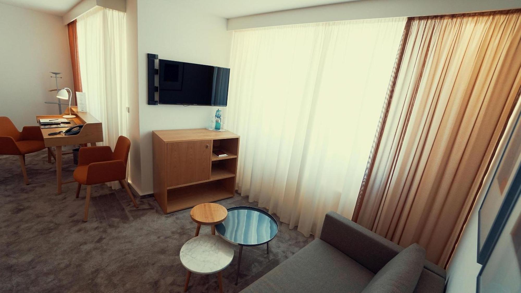 Hotel Adler Asperg Ngoại thất bức ảnh
